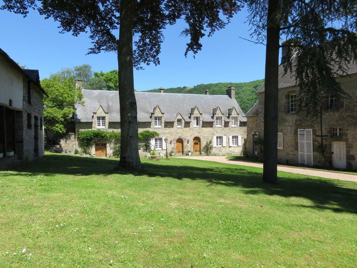 Le Manoir De Placy - Chambres D'Hotes Clécy Dış mekan fotoğraf